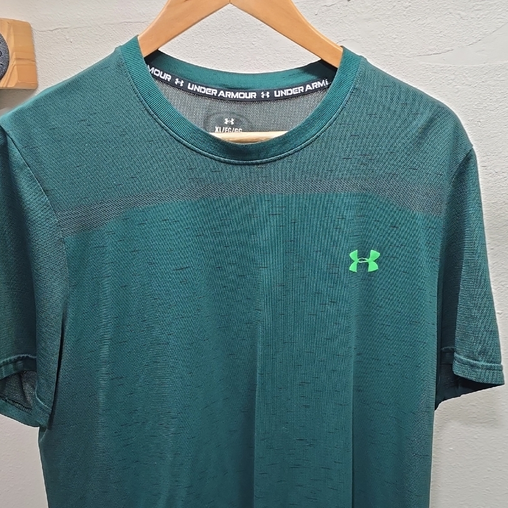 Under Armour Seamless Men's Teal Performance Tee